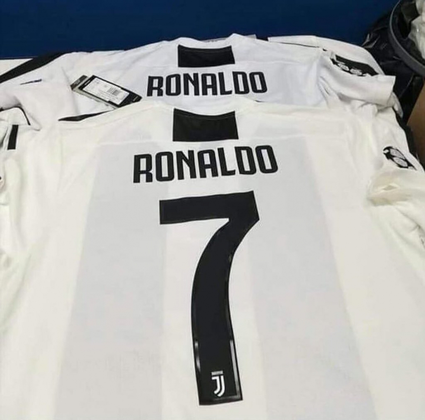 Są już pierwsze koszulki Juventusu z nazwiskiem Ronaldo